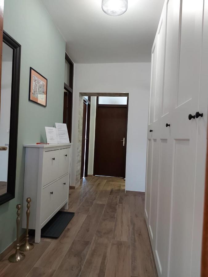 Apartman Nada Ozaly Kültér fotó