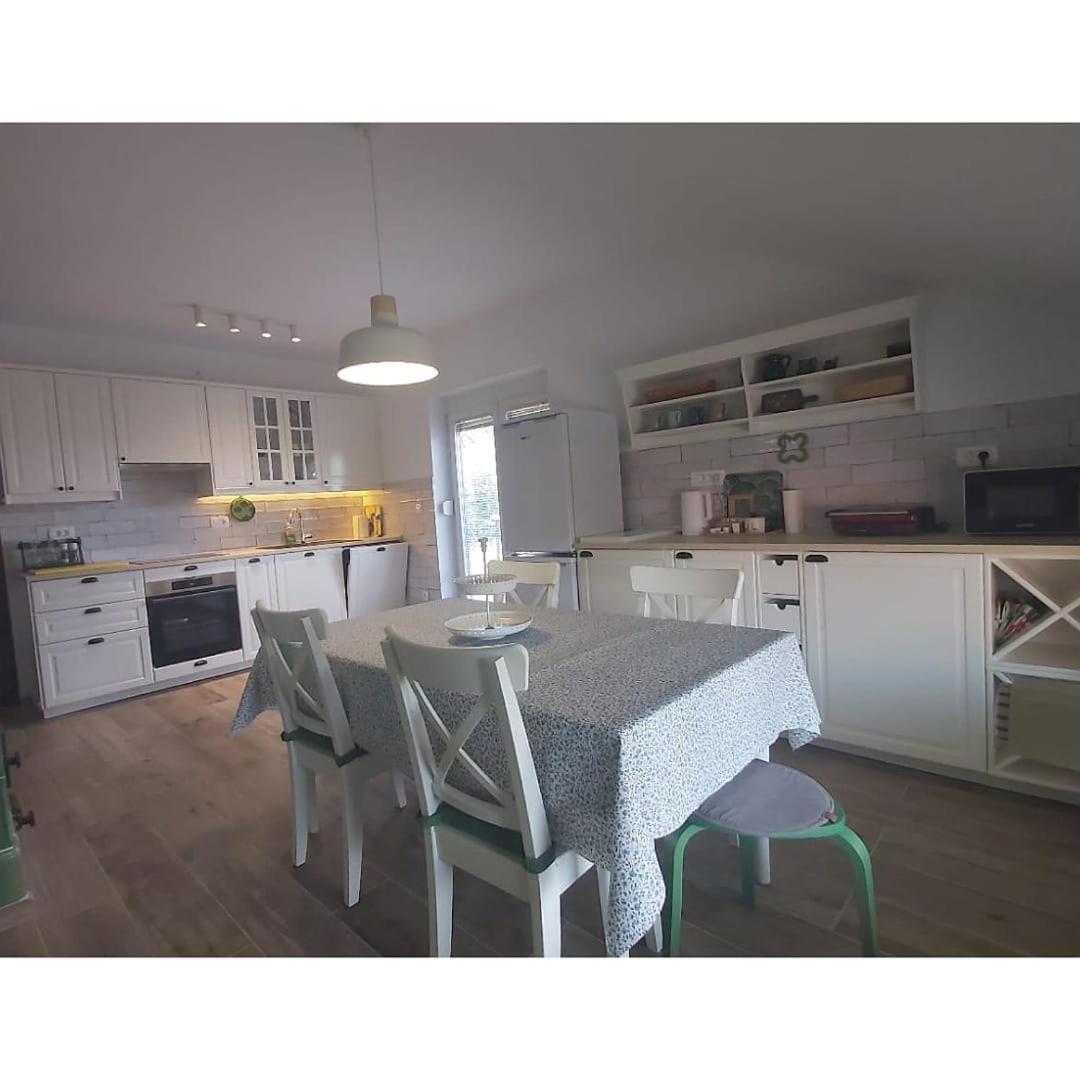 Apartman Nada Ozaly Kültér fotó